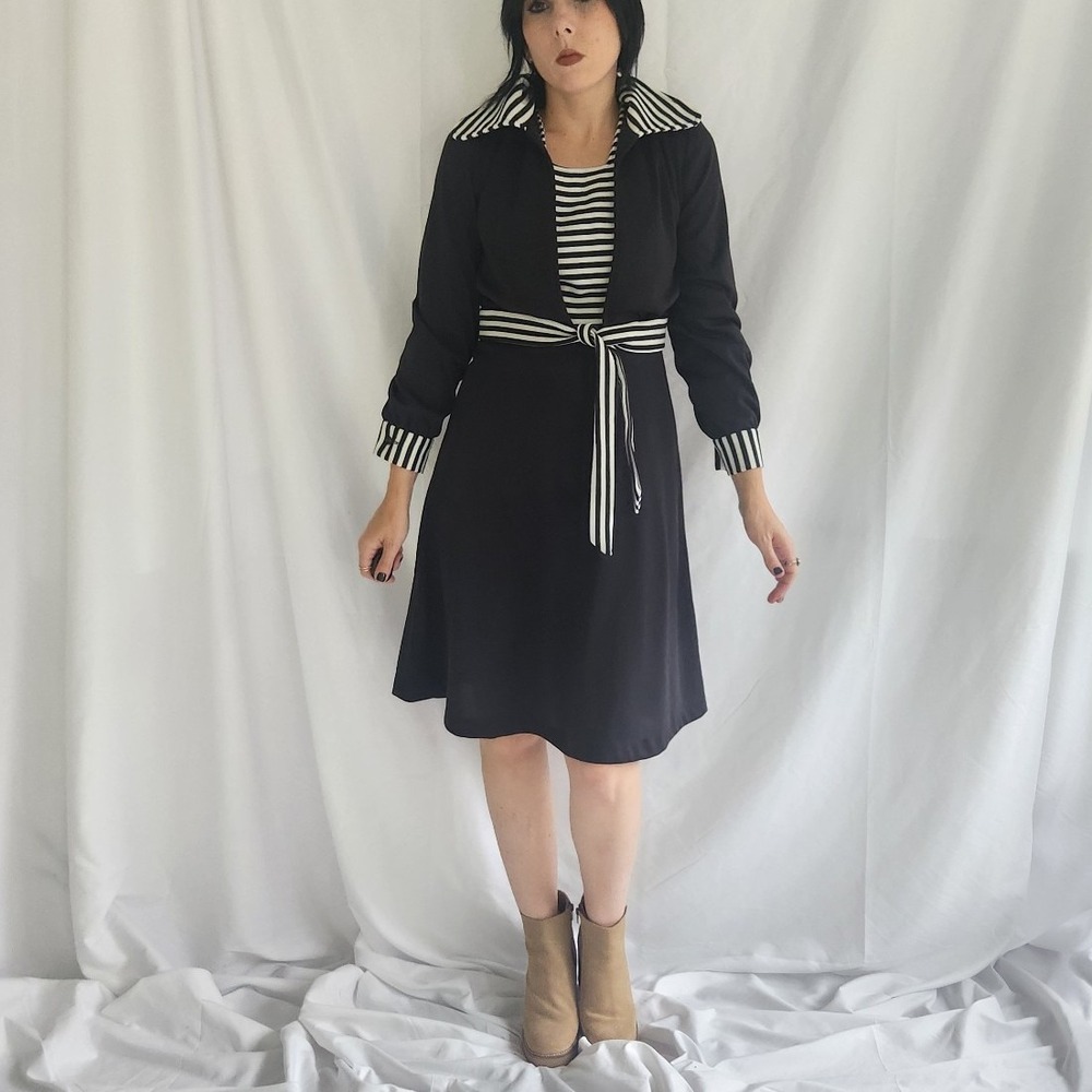 70s Black and White Dtriped Dress with Jacket‎